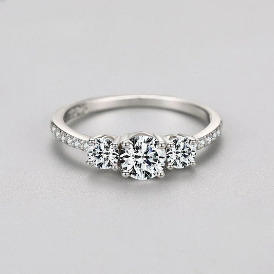 Three-Stone Engagement Ring in 925 Sterling Silver